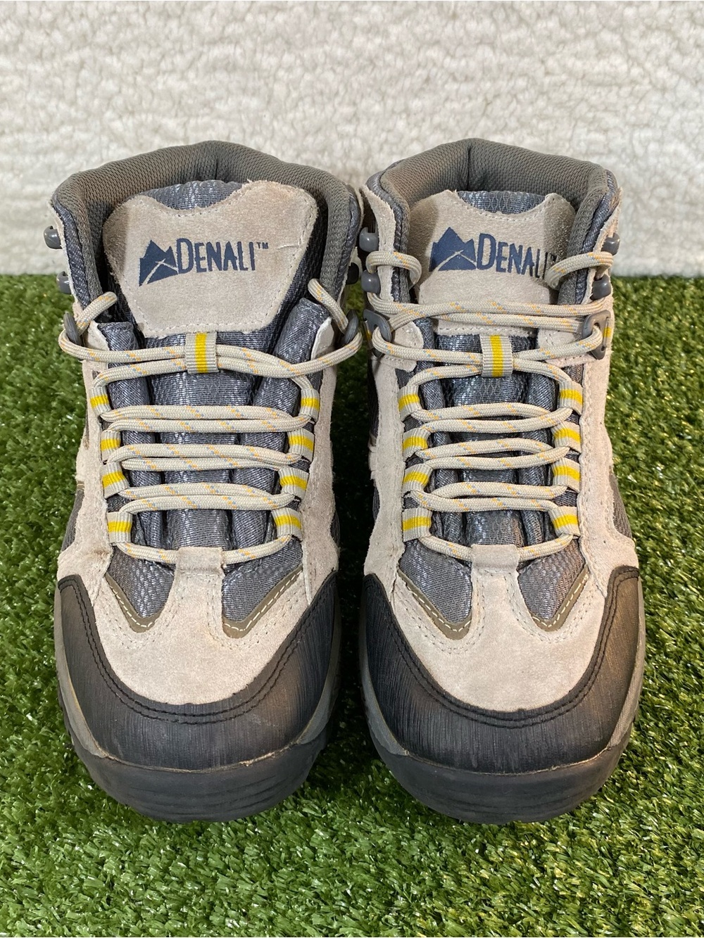 Denali Clearwater Hiking Boots Women's Size 8 Grey Black Suede HW40298AS